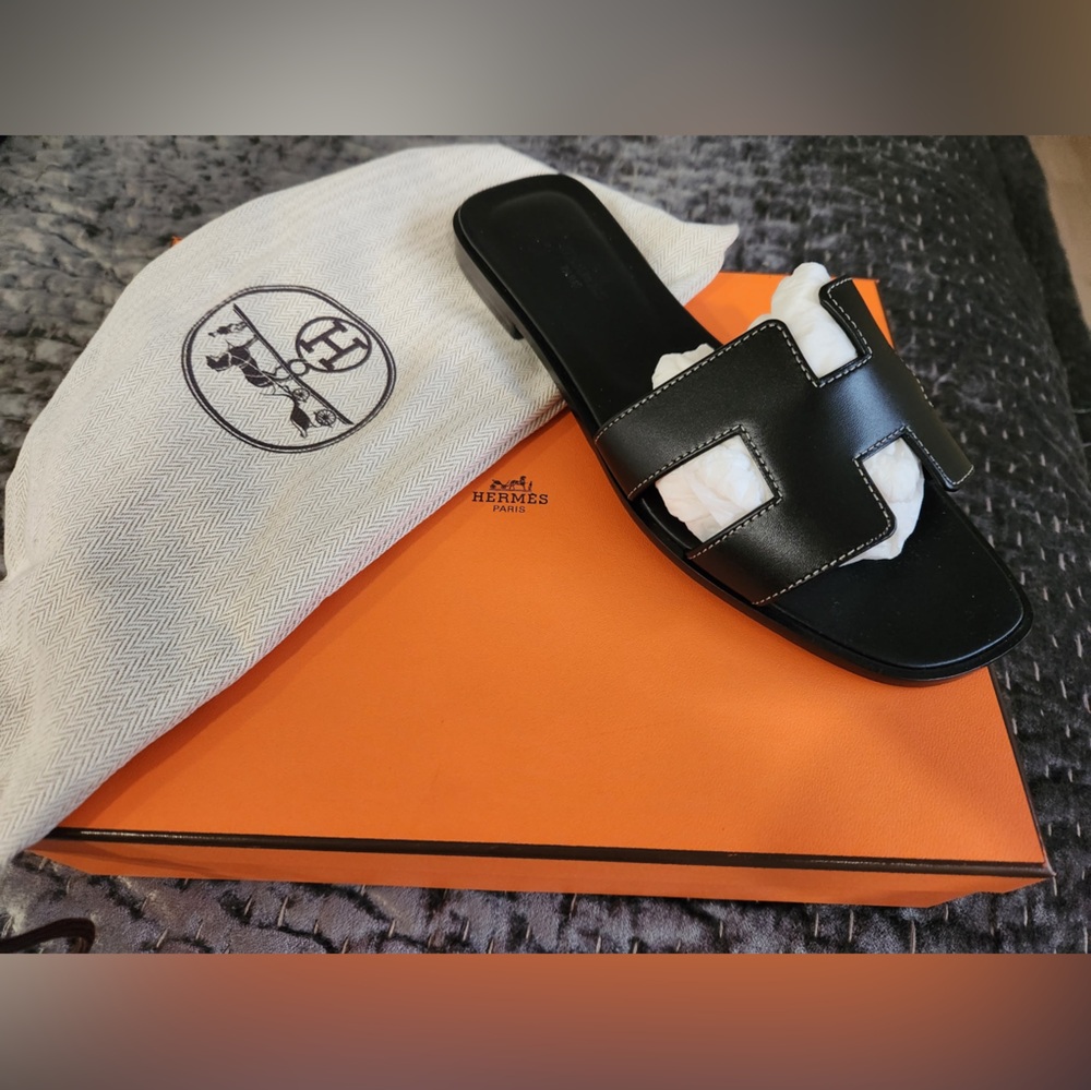 Hermès Oran Sandals